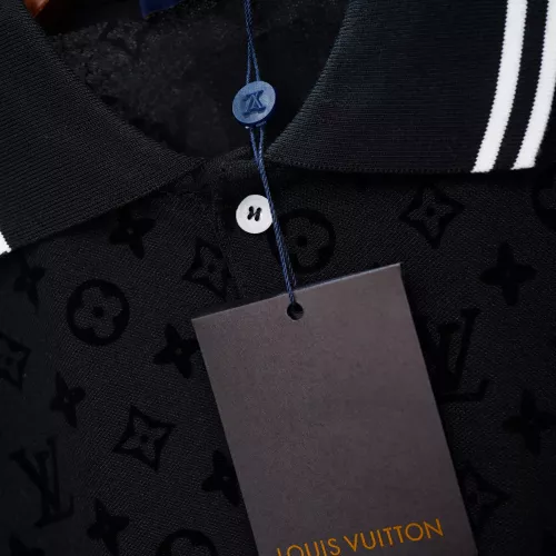 Replica Louis Vuitton LV T-Shirts Short Sleeved For Men #1383833 $42.00 USD for Wholesale