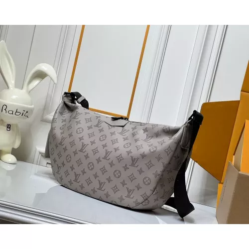 Replica Louis Vuitton AAA Quality Messenger Bags #1384169 $68.00 USD for Wholesale