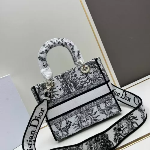 Replica Christian Dior AAA Quality Handbags For Women #1386176 $115.00 USD for Wholesale