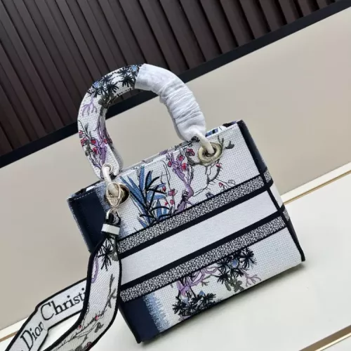 Replica Christian Dior AAA Quality Handbags For Women #1387334 $105.00 USD for Wholesale