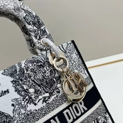 Replica Christian Dior AAA Quality Handbags For Women #1387346 $105.00 USD for Wholesale
