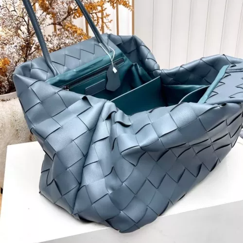 Replica Bottega Veneta BV AAA Quality Shoulder Bags For Women #1387940 $108.00 USD for Wholesale