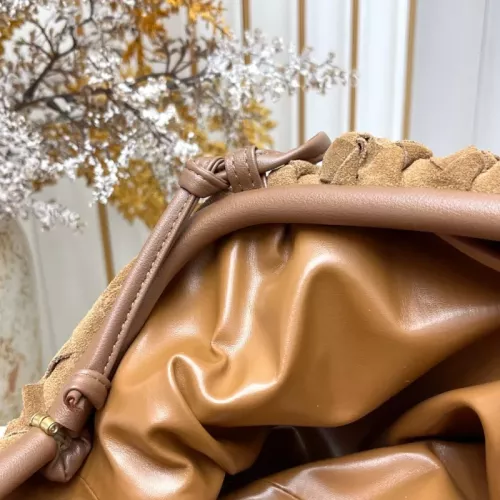 Replica Bottega Veneta BV AAA Quality Messenger Bags For Women #1388014 $112.00 USD for Wholesale