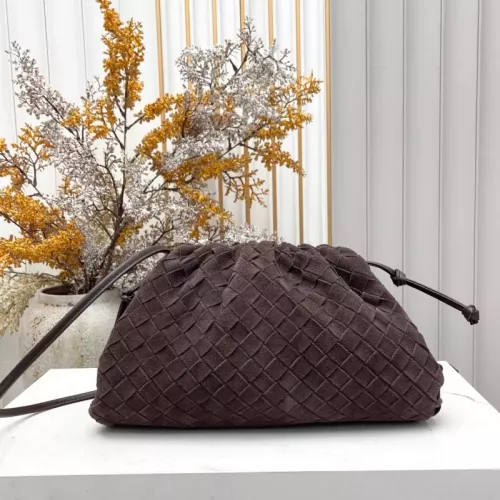 Wholesale Bottega Veneta BV AAA Quality Messenger Bags For Women #1388017 $112.00 USD, Wholesale Quality Replica Bottega Veneta BV AAA Quality Messenger Bags