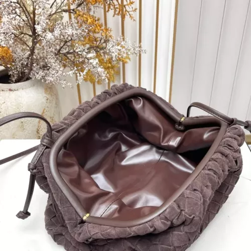 Replica Bottega Veneta BV AAA Quality Messenger Bags For Women #1388017 $112.00 USD for Wholesale