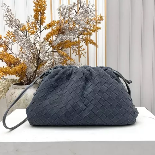 Wholesale Bottega Veneta BV AAA Quality Messenger Bags For Women #1388023 $112.00 USD, Wholesale Quality Replica Bottega Veneta BV AAA Quality Messenger Bags