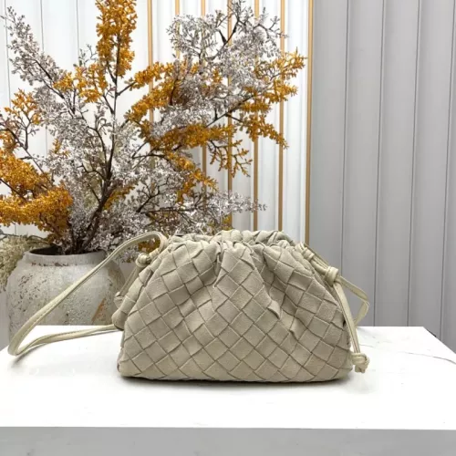 Wholesale Bottega Veneta BV AAA Quality Messenger Bags For Women #1388029 $100.00 USD, Wholesale Quality Replica Bottega Veneta BV AAA Quality Messenger Bags