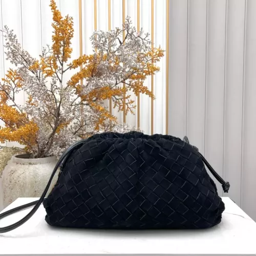 Wholesale Bottega Veneta BV AAA Quality Messenger Bags For Women #1388036 $112.00 USD, Wholesale Quality Replica Bottega Veneta BV AAA Quality Messenger Bags