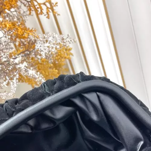 Replica Bottega Veneta BV AAA Quality Messenger Bags For Women #1388036 $112.00 USD for Wholesale