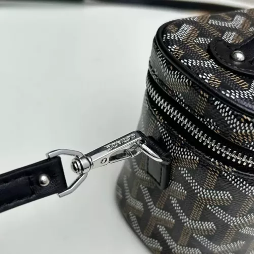 Replica Goyard AAA Quality Cosmetic Pouches For Women #1388312 $72.00 USD for Wholesale