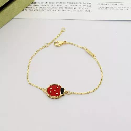 Wholesale Van Cleef &amp; Arpels Bracelets For Women #1389445 $25.00 USD, Wholesale Quality Replica Van Cleef &amp; Arpels Bracelets