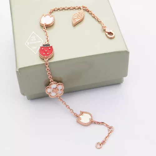 Wholesale Van Cleef &amp; Arpels Bracelets For Women #1389908 $29.00 USD, Wholesale Quality Replica Van Cleef &amp; Arpels Bracelets