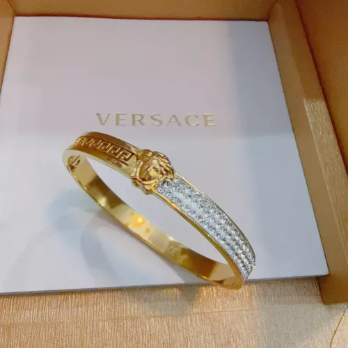 Wholesale Versace Bracelets #1390109 $42.00 USD, Wholesale Quality Replica Versace Bracelets