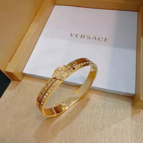 Wholesale Versace Bracelets #1390242 $42.00 USD, Wholesale Quality Replica Versace Bracelets