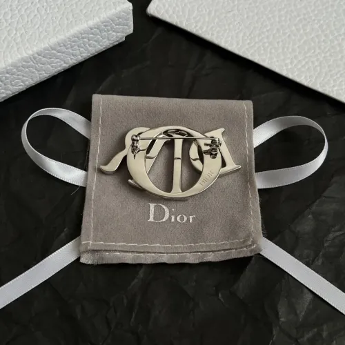 Replica Christian Dior Brooches For Women #1390481 $45.00 USD for Wholesale