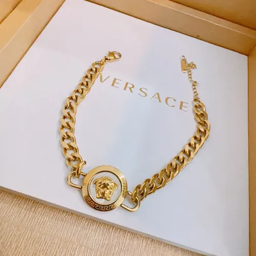 Wholesale Versace Bracelets #1390573 $39.00 USD, Wholesale Quality Replica Versace Bracelets