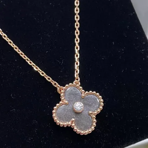Wholesale Van Cleef &amp; Arpels Necklaces For Women #1390699 $42.00 USD, Wholesale Quality Replica Van Cleef &amp; Arpels Necklaces