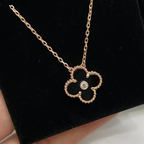 Wholesale Van Cleef &amp; Arpels Necklaces For Women #1390715 $42.00 USD, Wholesale Quality Replica Van Cleef &amp; Arpels Necklaces