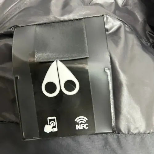 Replica Moose Knuckles Down Feather Coat Long Sleeved For Men #1391887 $205.00 USD for Wholesale