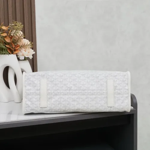 Replica Goyard AAA Quality Shoulder Bags For Women #1391945 $72.00 USD for Wholesale
