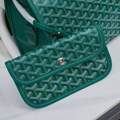 Replica Goyard AAA Quality Shoulder Bags For Women #1391948 $72.00 USD for Wholesale