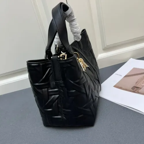Replica Christian Dior AAA Quality Handbags For Women #1392152 $130.00 USD for Wholesale