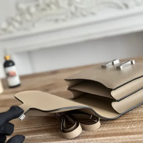 Replica Hermes AAA Quality Messenger Bags For Women #1392438 $88.00 USD for Wholesale