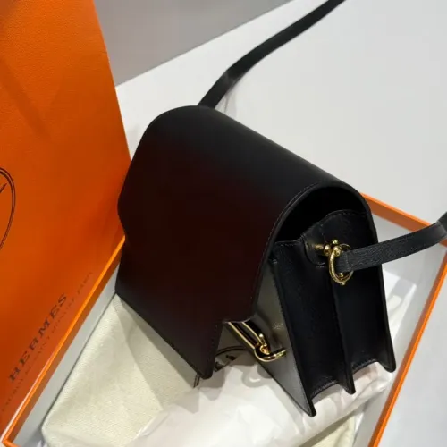 Replica Hermes AAA Quality Messenger Bags For Women #1392469 $98.00 USD for Wholesale