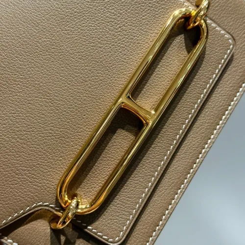 Replica Hermes AAA Quality Messenger Bags For Women #1392472 $98.00 USD for Wholesale