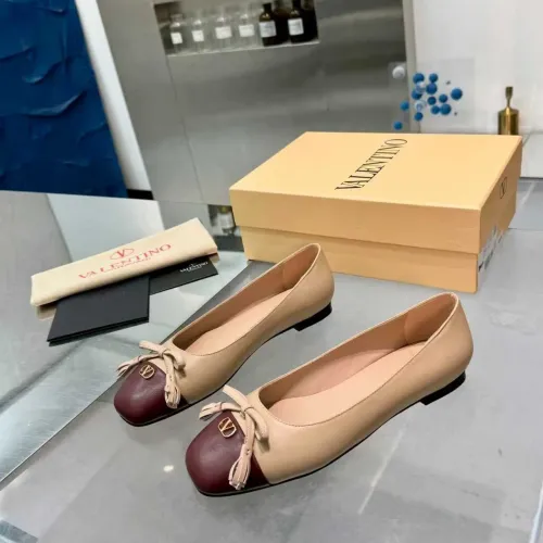 Wholesale Valentino Flat Shoes For Women #1392879 $105.00 USD, Wholesale Quality Replica Valentino Flat Shoes