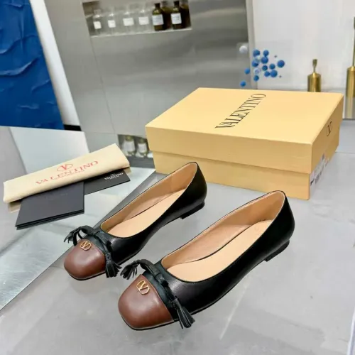 Wholesale Valentino Flat Shoes For Women #1392880 $105.00 USD, Wholesale Quality Replica Valentino Flat Shoes