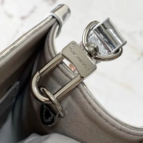 Replica Louis Vuitton AAA Quality Handbags #1393189 $200.00 USD for Wholesale