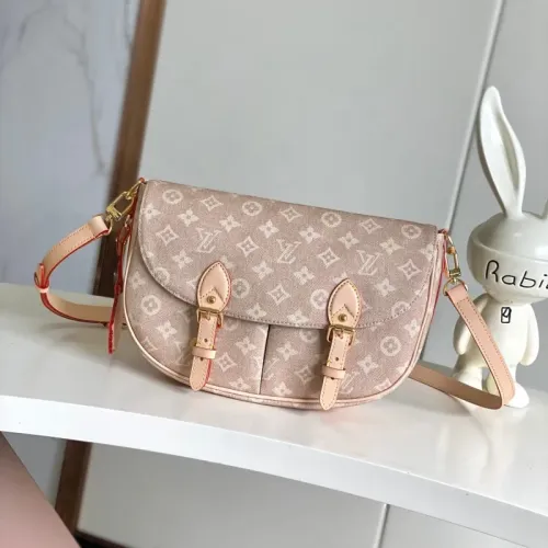 Wholesale Louis Vuitton AAA Quality Messenger Bags For Women #1393201 $190.00 USD, Wholesale Quality Replica Louis Vuitton AAA Quality Messenger Bags
