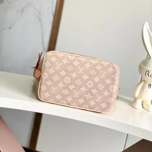Replica Louis Vuitton AAA Quality Handbags For Women #1393228 $200.00 USD for Wholesale