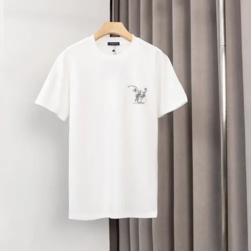 Replica Louis Vuitton LV T-Shirts Short Sleeved For Men #1395897 $36.00 USD for Wholesale