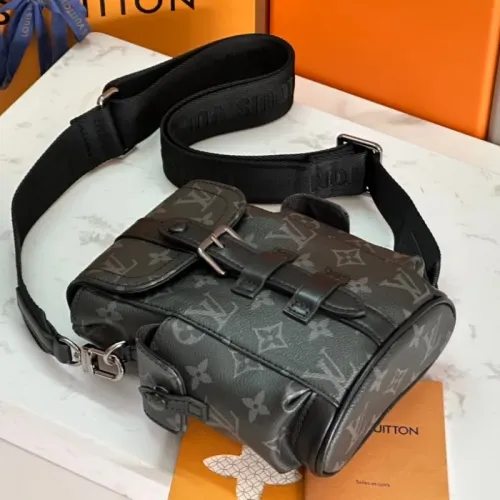 Replica Louis Vuitton AAA Man Messenger Bags #1397405 $140.00 USD for Wholesale