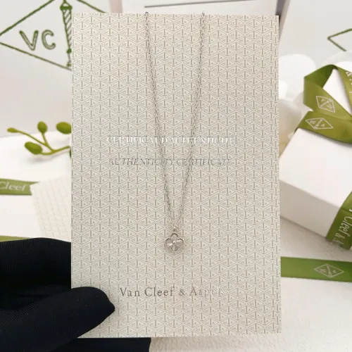 Replica Van Cleef & Arpels Necklaces For Women #1398300 $27.00 USD for Wholesale