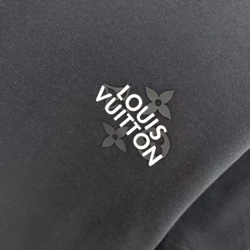 Replica Louis Vuitton LV T-Shirts Short Sleeved For Unisex #1399878 $40.00 USD for Wholesale