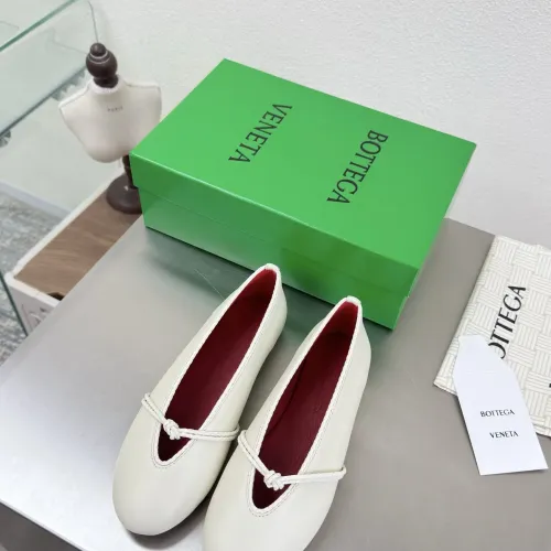 Replica Bottega Veneta BV Flat Shoes For Women #1400594 $125.00 USD for Wholesale