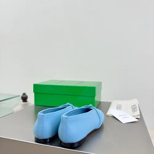 Replica Bottega Veneta BV Flat Shoes For Women #1400595 $125.00 USD for Wholesale