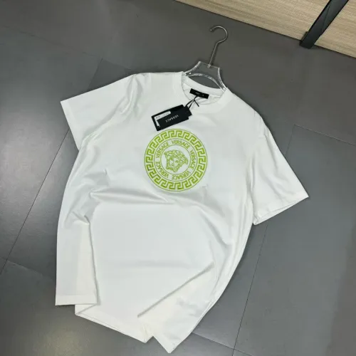 Wholesale Versace T-Shirts Short Sleeved For Unisex #1402255 $32.00 USD, Wholesale Quality Replica Versace T-Shirts