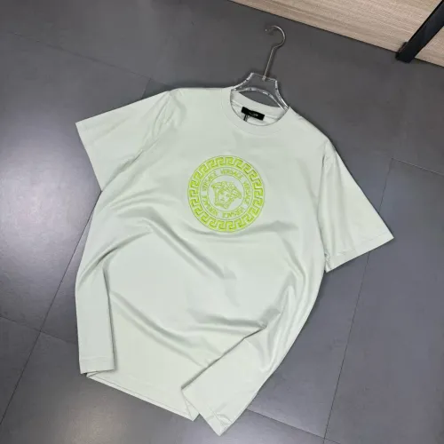 Wholesale Versace T-Shirts Short Sleeved For Unisex #1402256 $32.00 USD, Wholesale Quality Replica Versace T-Shirts