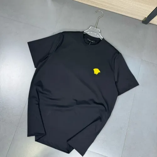 Wholesale Versace T-Shirts Short Sleeved For Unisex #1402263 $32.00 USD, Wholesale Quality Replica Versace T-Shirts