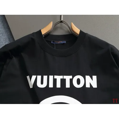 Replica Louis Vuitton LV T-Shirts Short Sleeved For Unisex #1404299 $42.00 USD for Wholesale