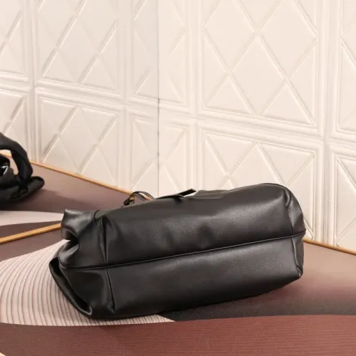 Replica Fendi AAA Quality Handbags For Women #1404616 $122.00 USD for Wholesale