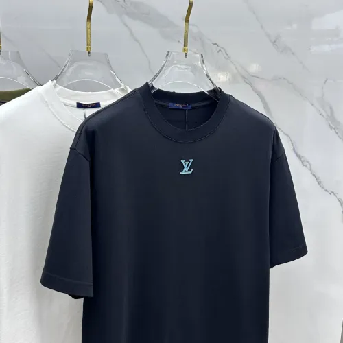 Replica Louis Vuitton LV T-Shirts Short Sleeved For Unisex #1405139 $64.00 USD for Wholesale