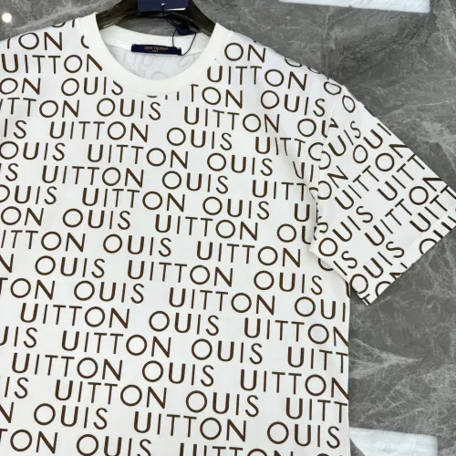 Replica Louis Vuitton LV T-Shirts Short Sleeved For Unisex #1405295 $60.00 USD for Wholesale