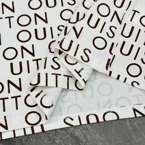 Replica Louis Vuitton LV T-Shirts Short Sleeved For Unisex #1405295 $60.00 USD for Wholesale