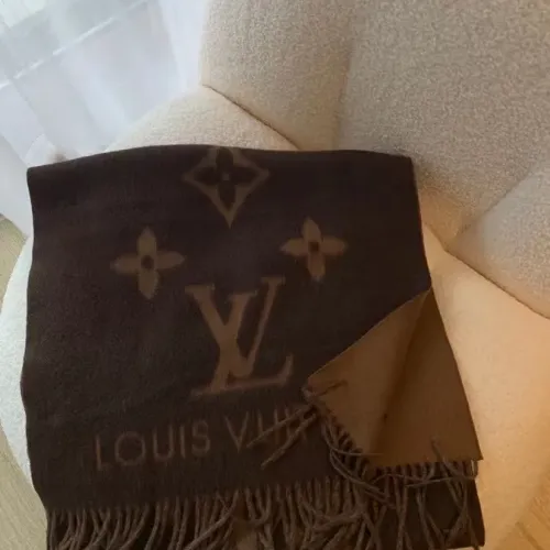 Wholesale Louis Vuitton Scarf For Women #1406168 $29.00 USD, Wholesale Quality Replica Louis Vuitton Scarf
