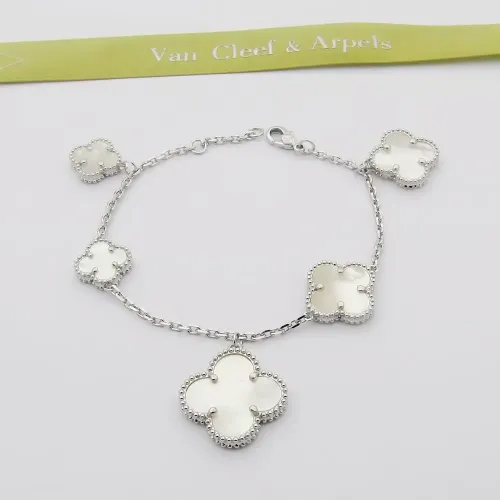 Wholesale Van Cleef &amp; Arpels Bracelets For Women #1406596 $32.00 USD, Wholesale Quality Replica Van Cleef &amp; Arpels Bracelets
